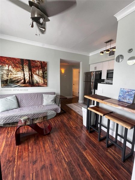 1320 Drexel Ave #301 Miami Beach, FL 33139