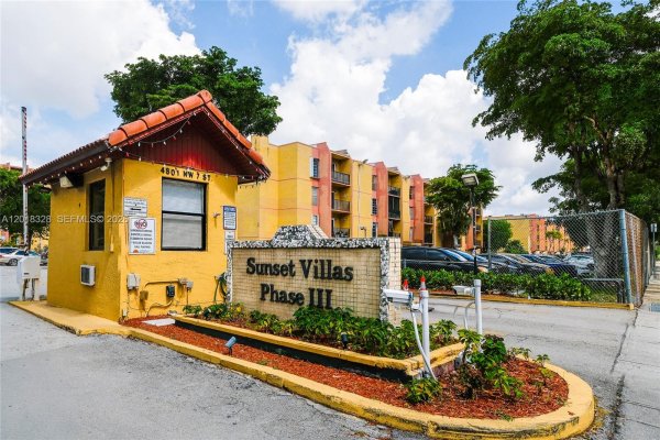 4801 NW 7th St Miami, FL 33126