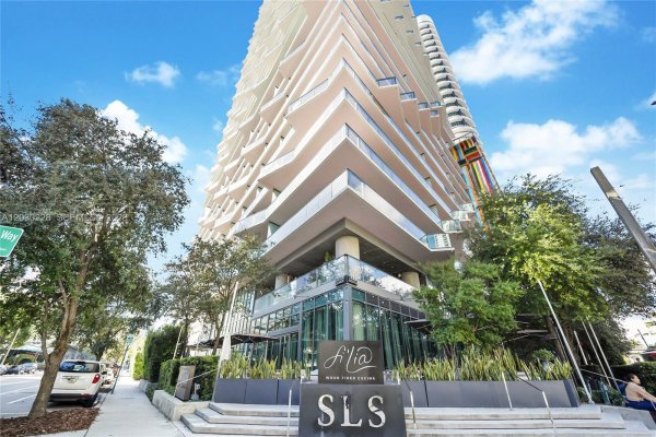 1300 S Miami Ave #1705 Miami, FL 33130