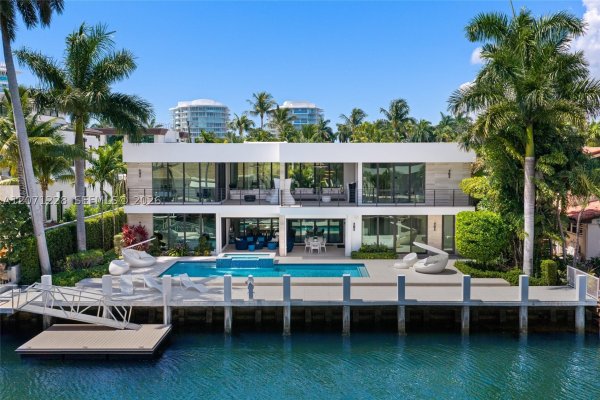 2519 Lucille Dr Fort Lauderdale, FL 33316