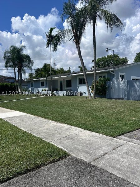 16000 N Miami Ave Miami, FL 33169
