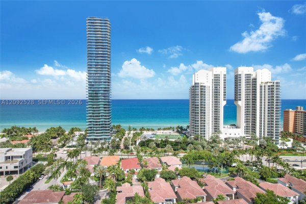 19443 40th Ct Sunny Isles Beach, FL 33160