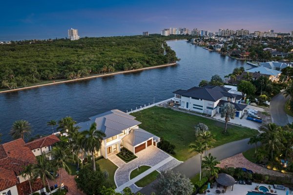 2010 Intracoastal Dr Fort Lauderdale, FL 33305