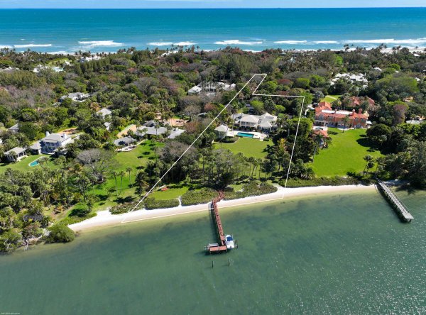 228 S Beach Jupiter Island, FL 33455