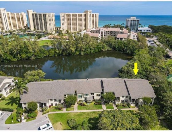 2309 W Fairway Dr South #2309 Jupiter, FL 33477