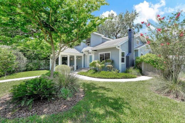 150 NE 50th Ter Miami, FL 33137