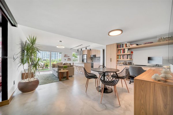 1455 West Ave #503 Miami Beach, FL 33139