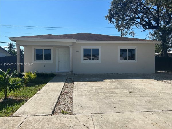 10990 SW 217th Ter Miami, FL 33170