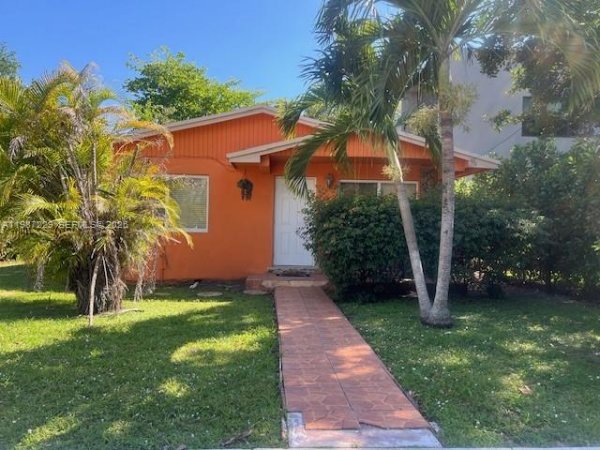 3366 Thomas Ave Miami, FL 33133