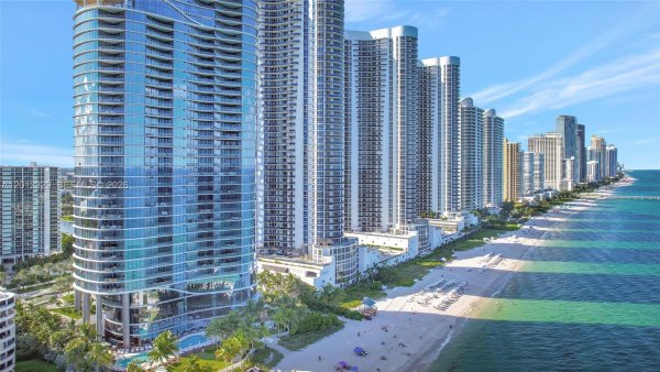 15701 Collins Ave #3804 Sunny Isles Beach, FL 33160