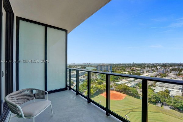580 72nd St #1511 Miami Beach, FL 33141