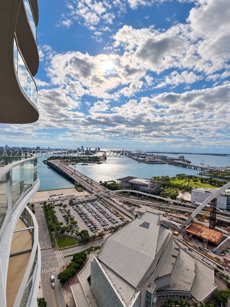 1400 Biscayne Blvd #3302 Miami, FL 33132