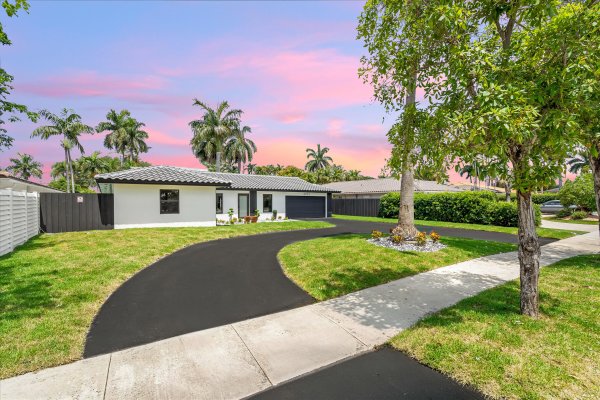 4721 Bayview Fort Lauderdale, FL 33308