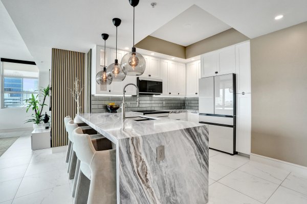 315 NE 3rd #1206 Fort Lauderdale, FL 33301