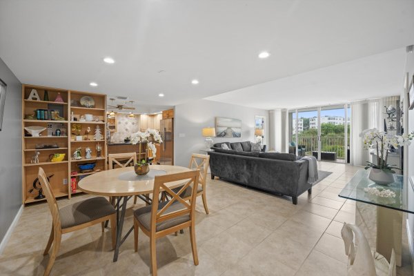 2860 S Ocean #316 Palm Beach, FL 33480