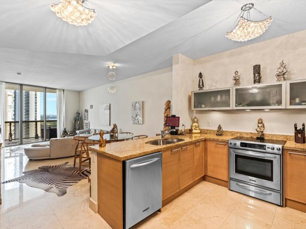 16275 Collins Ave #2403 Sunny Isles Beach, FL 33160