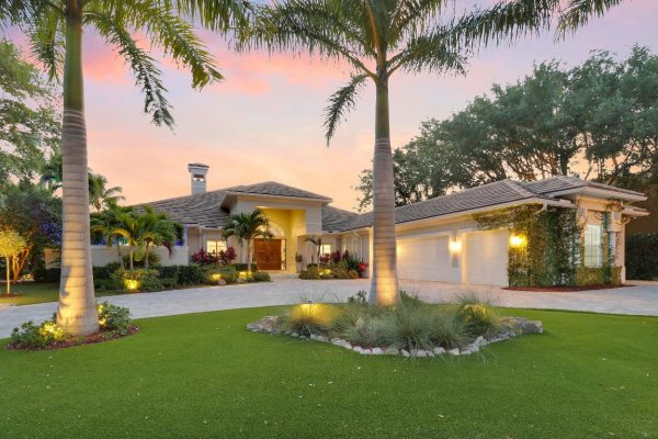 18808 SE Windward Is Ln Jupiter, FL 33458