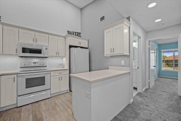 6552 Chasewood #F Jupiter, FL 33458