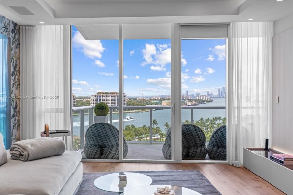 100 S Pointe Dr #1102/03 Miami Beach, FL 33139