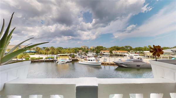 13105 Ixora Ct #303 North Miami, FL 33181