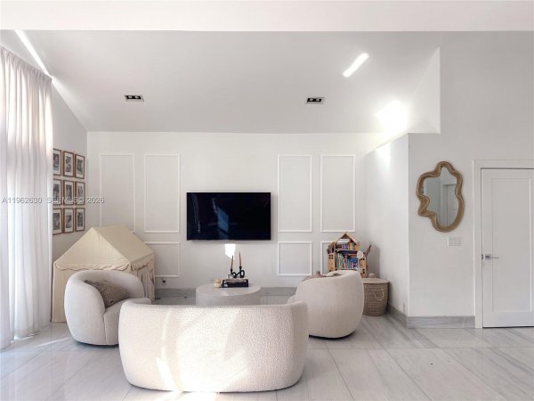 3340 SW 50th St Hollywood, FL 33312