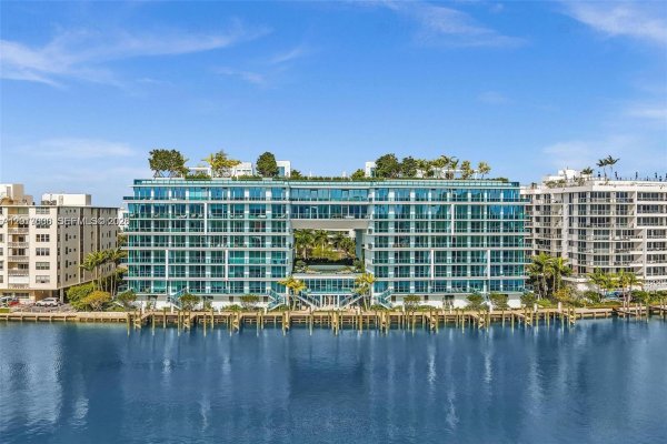 9201 E Bay Hbr Dr #309 Bay Harbor Islands, FL 33154