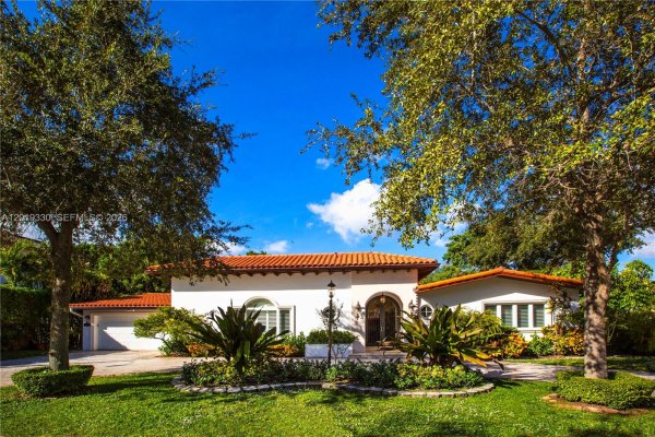 125 W Sunrise Ave Coral Gables, FL 33133