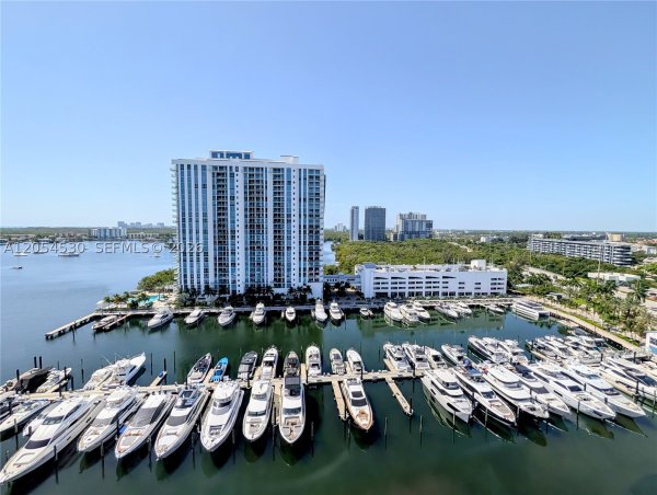 17301 Biscayne Blvd #1501 North Miami Beach, FL 33160
