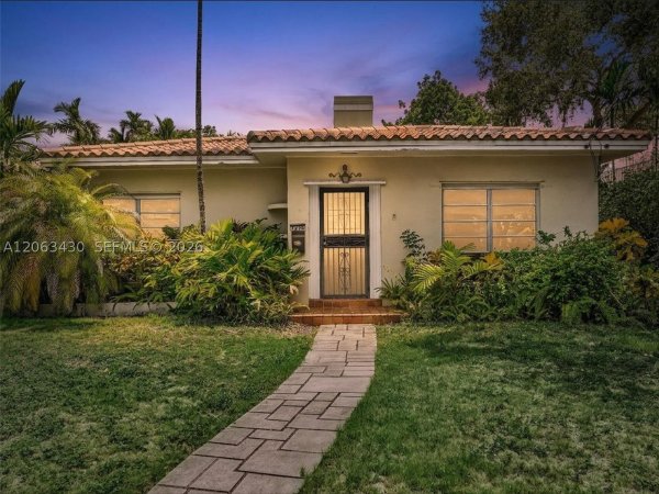 1228 SW 17th St Miami, FL 33145