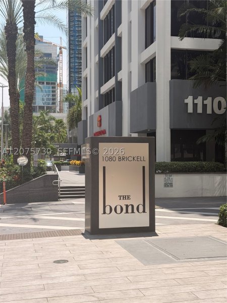 1080 Brickell Ave #913 Miami, FL 33131
