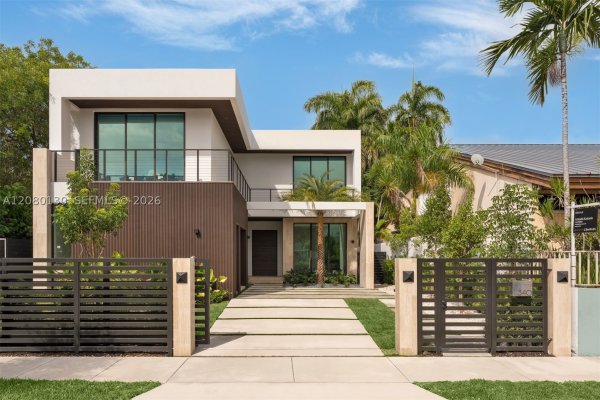 340 SW 20th Rd Miami, FL 33129