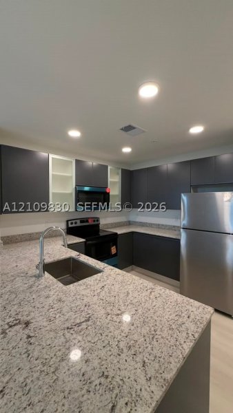 5563 Millenia Park Blvd #519 Orlando, FL 32839