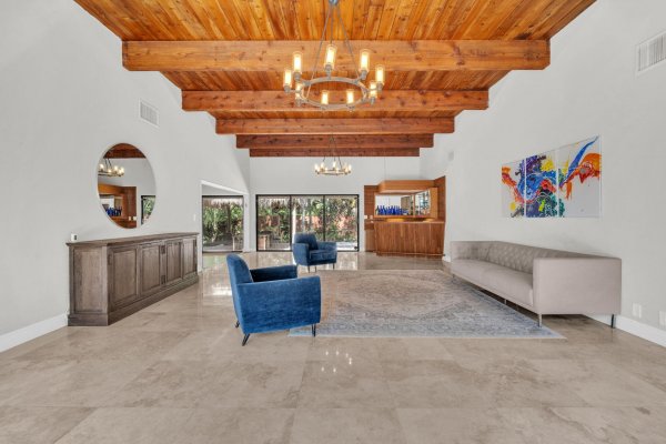 5820 SW 37th Fort Lauderdale, FL 33312