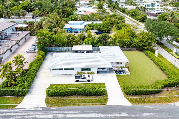 201 NE 26th Pompano Beach, FL 33062