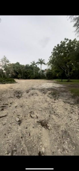7396 SW 79th Ct Miami, FL 33143