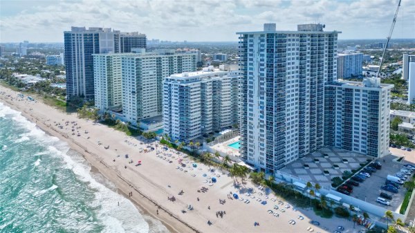 3500 Galt Ocean #716 Fort Lauderdale, FL 33308