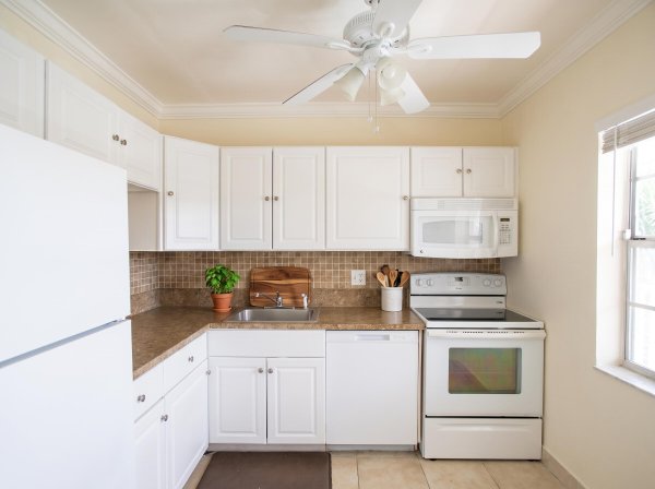 551 NW 80th #203 Margate, FL 33063