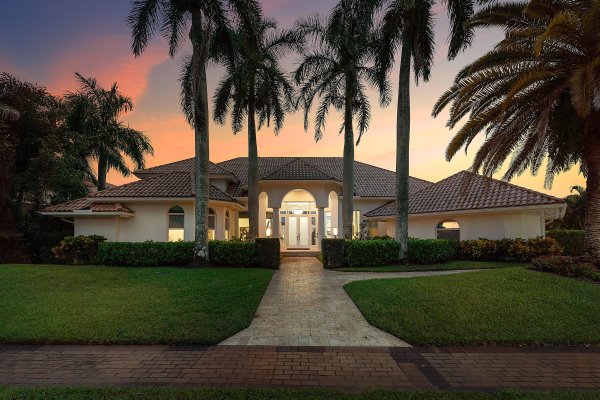 7080 Lions Head Ln Boca Raton, FL 33496