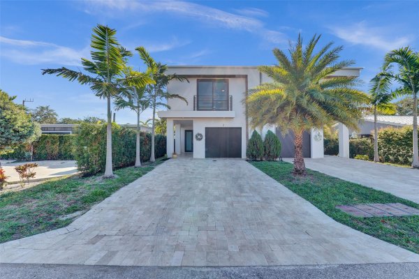 1238 NE 17th Ave #2 Fort Lauderdale, FL 33304