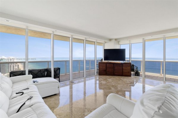 1830 S Ocean Dr #4701 Hallandale Beach, FL 33009