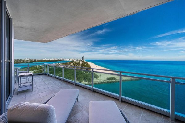 10295 E Collins Ave #1509 Bal Harbour, FL 33154