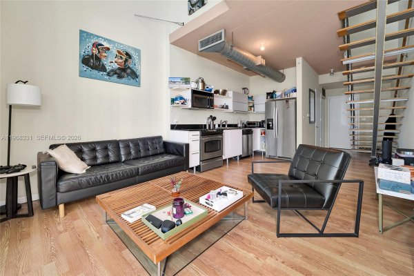 690 SW 1st Ct #1504 Miami, FL 33130