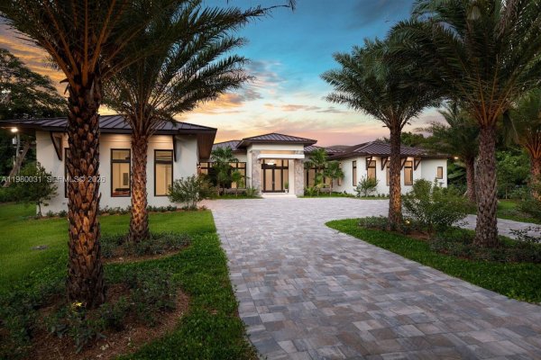 6065 SW 109th St Pinecrest, FL 33156