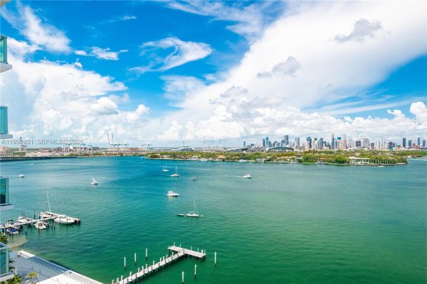 1100 West Ave #1427 Miami Beach, FL 33139