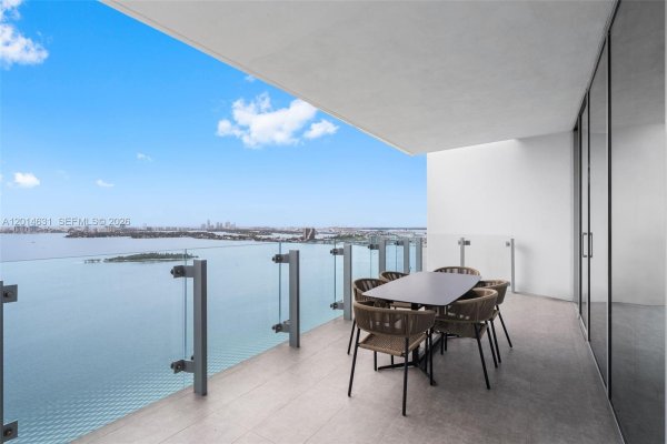 700 NE 26th Ter #2803 Miami, FL 33137