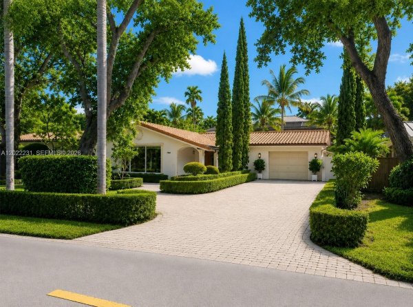 7980 SW 52nd Ave Miami, FL 33143