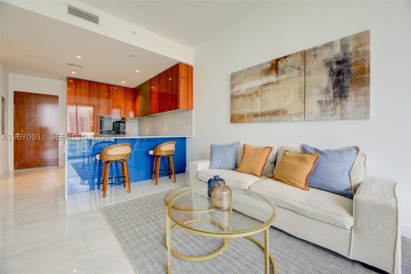 2678 Tigertail Ave #1403 Coconut Grove, FL 33133