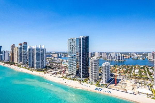 18501 Collins Ave #5001 Sunny Isles Beach, FL 33160