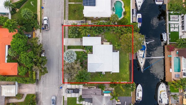 909 Guava Isle Fort Lauderdale, FL 33315