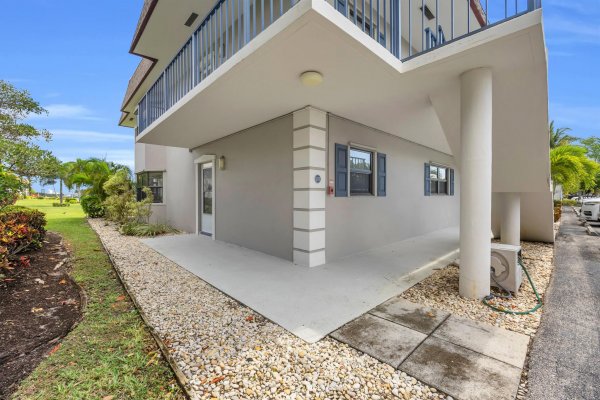 755 Saturn St #G101 Jupiter, FL 33477
